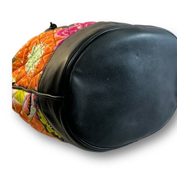 VERA BRADLEY Floral quilted draw string Bucket Bag/orange yellow pink daisies - Picture 5 of 13